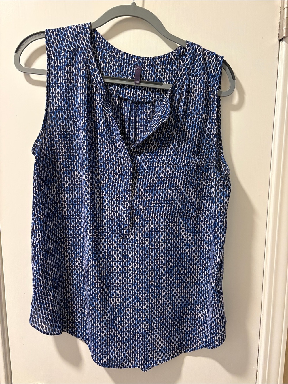 NYDJ Sleeveless Blue Geometric Print Camisole